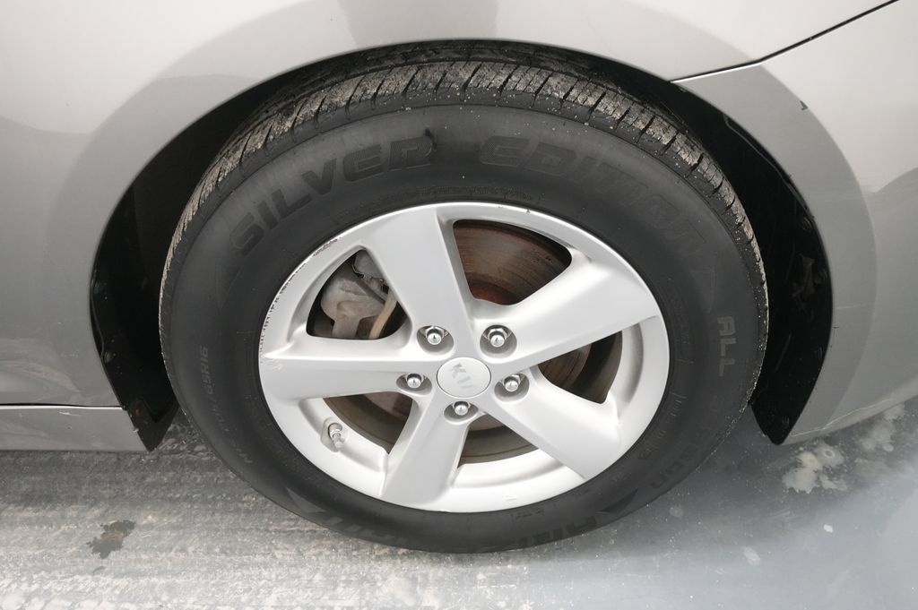 Used 2014 Kia Optima LX FWD image 10