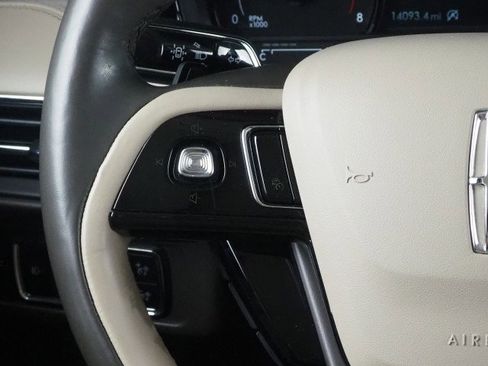 Used 2020 Lincoln Corsair Reserve w/ Equipment Group 201A image 22