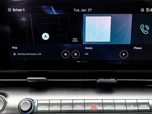 Used 2024 Hyundai Kona Limited image 23