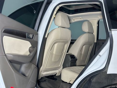 Used 2014 Audi Q5 2.0T Premium Plus w/ Premium Plus Package image 11