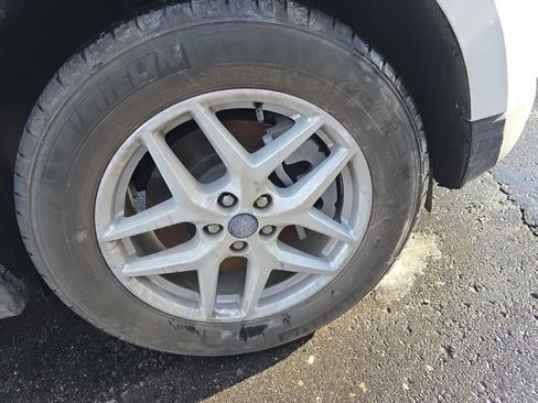 Used 2022 Ford Edge SEL image 12