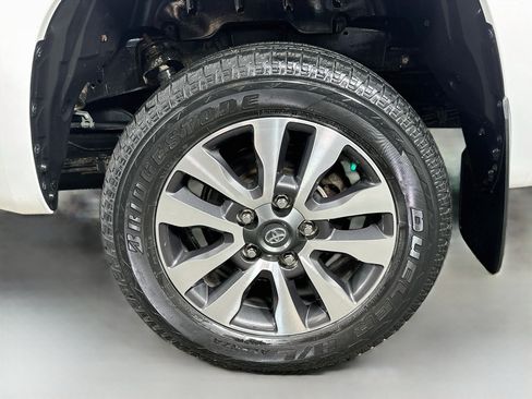 Used 2020 Toyota Tundra Limited AWD/4WD image 29