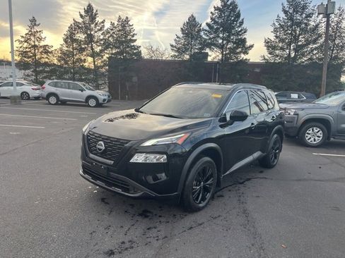 Certified 2023 Nissan Rogue SV w/ SV Premium B Package image 3