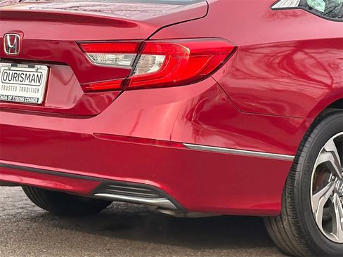 Used 2018 Honda Accord EX image 6