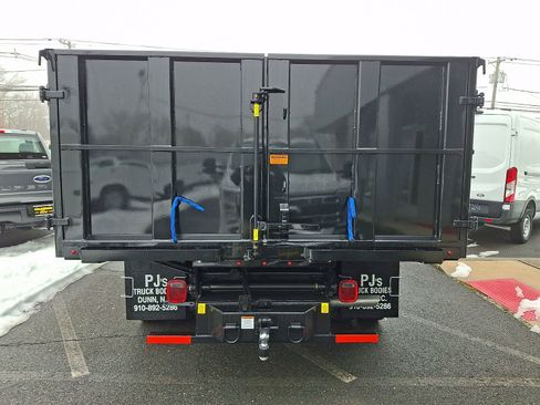 New 2025 Ford F550 4x4 Crew Cab image 5