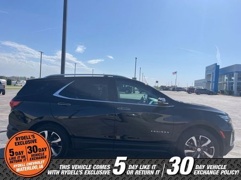Used 2023 Chevrolet Equinox Premier AWD/4WD image 2