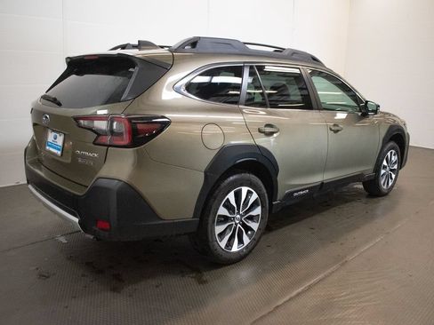 Used 2024 Subaru Outback Limited AWD/4WD image 4
