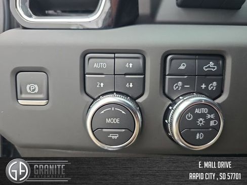Used 2025 GMC Sierra 1500 Denali Ultimate image 32