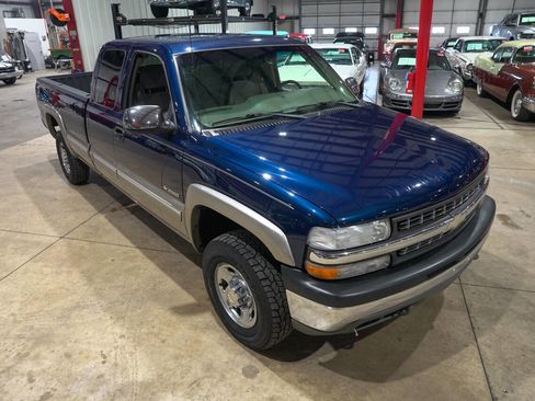 Used 2000 Chevrolet Silverado 2500 LS w/ Firm Ride Suspension Pkg image 14
