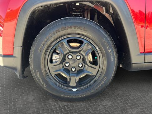 Used 2021 Jeep Compass Sport w/ Cold Weather Group FWD image 22