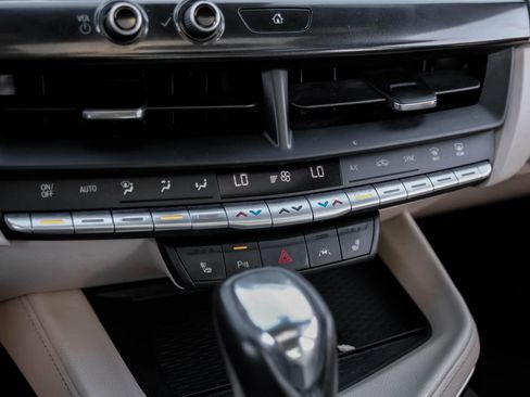 Used 2022 Cadillac CT4 Luxury w/ Sun And Sound Package image 39