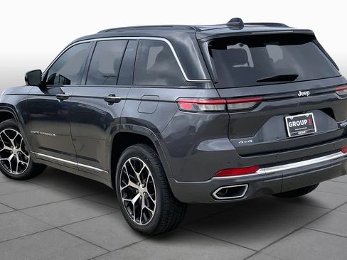 Used 2025 Jeep Grand Cherokee Summit image 11