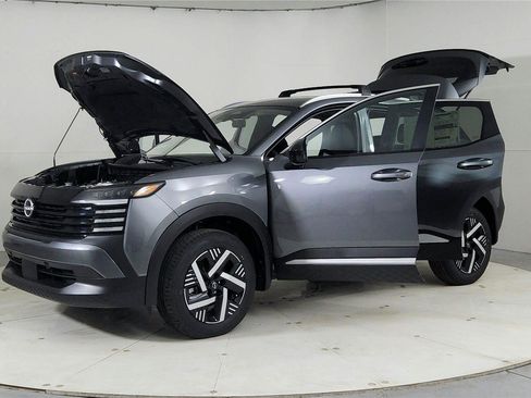 New 2026 Nissan Kicks SV w/ Cold Weather Package image 10