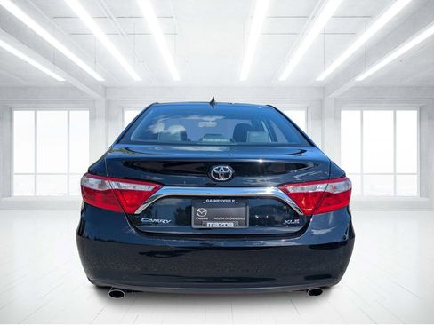 Used 2017 Toyota Camry XLE image 4