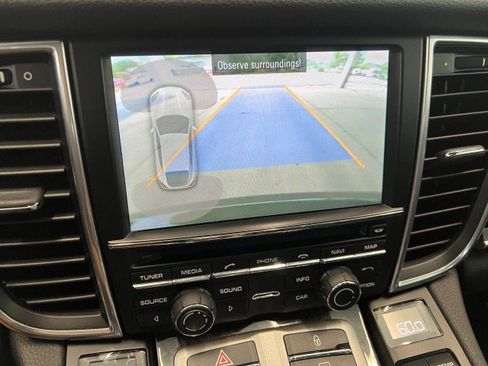 Used 2013 Porsche Panamera 4 image 19