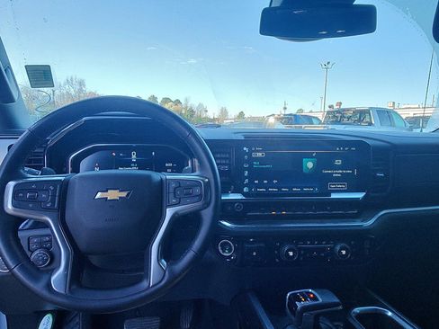 Used 2023 Chevrolet Silverado 1500 LTZ image 17