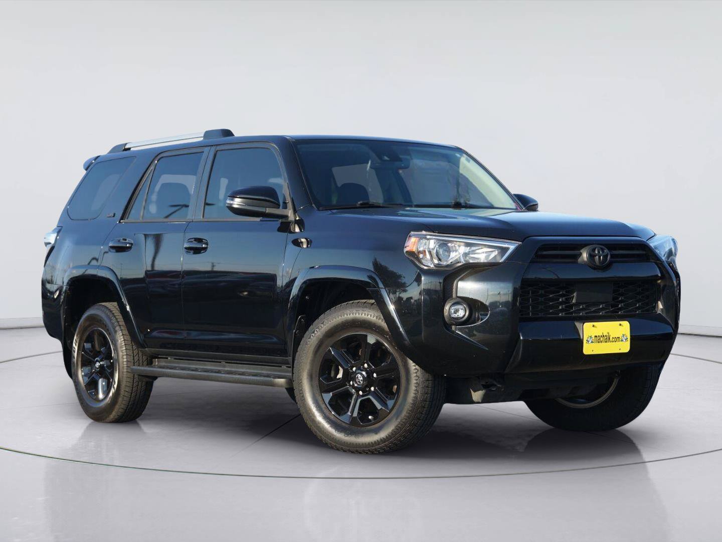 Used 2021 Toyota 4Runner SR5 Premium AWD/4WD image 2