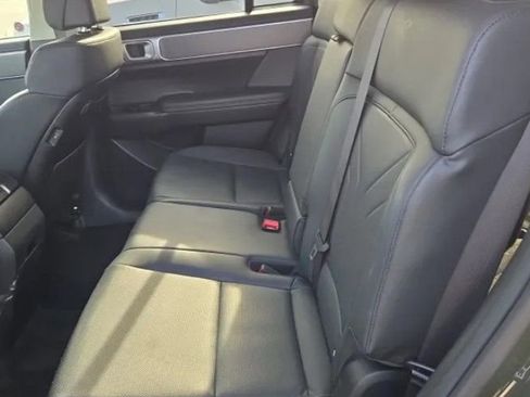 Used 2025 Hyundai Santa Fe SEL image 12