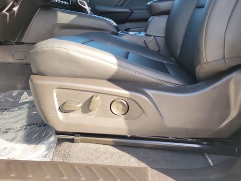 Used 2025 GMC Canyon Elevation w/ Convenience Package AWD/4WD image 13