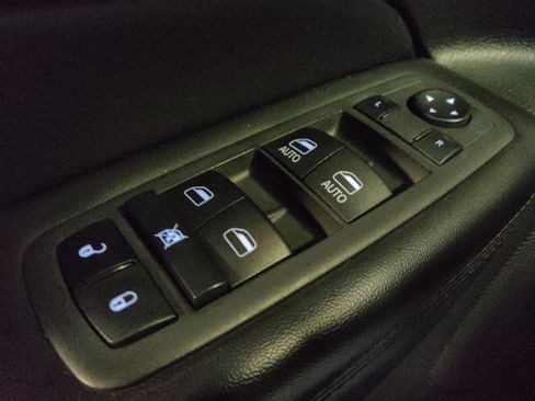 Used 2022 Jeep Grand Cherokee Laredo E w/ Security & Convenience Group AWD/4WD image 27