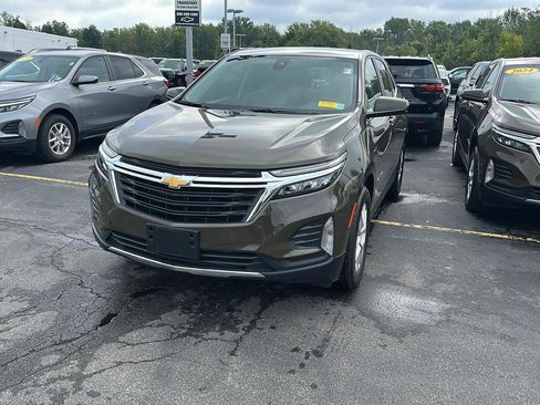 Used 2024 Chevrolet Equinox LT FWD image 5