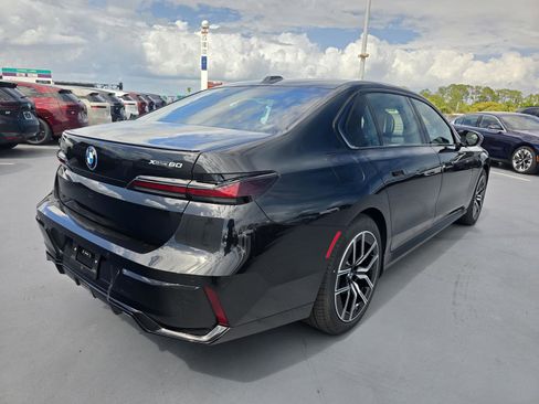 New 2026 BMW i7 xDrive60 AWD/4WD image 2