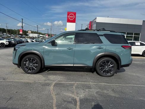 New 2026 Nissan Pathfinder SL w/ SL Premium Package (P04) AWD/4WD image 6
