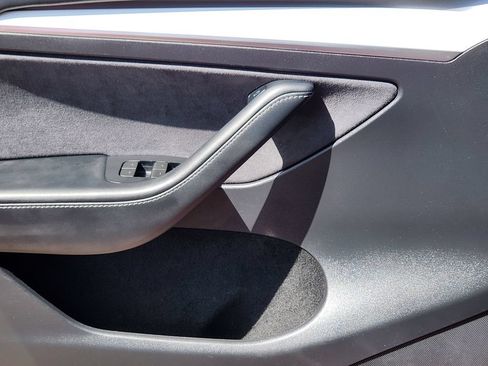 Used 2023 Tesla Model Y Long Range AWD/4WD image 13