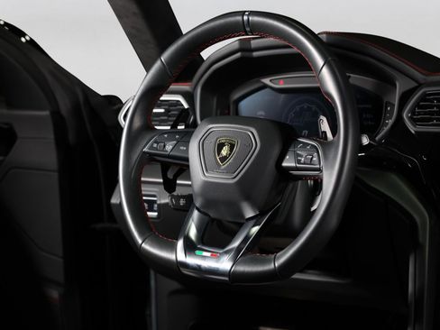 Used 2021 Lamborghini Urus AWD/4WD image 19