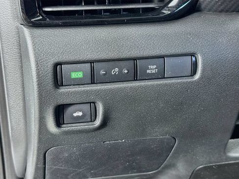 Used 2024 Nissan Sentra SV FWD image 10