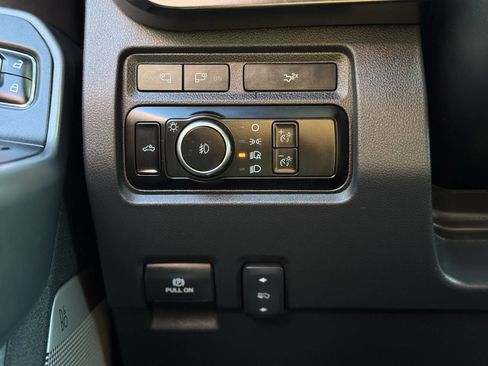 Used 2023 Ford F250 Lariat w/ Lariat Ultimate Package image 29