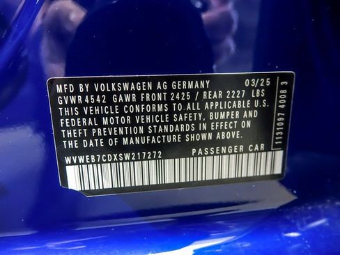 Used 2025 Volkswagen Golf w/ Euro Style Package image 27