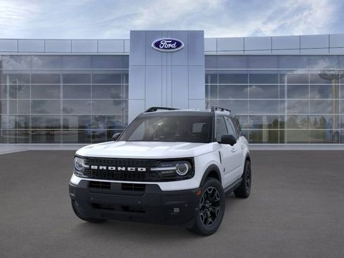 New 2025 Ford Bronco Sport Outer Banks w/ Outer Banks Tech Package+ AWD/4WD image 2