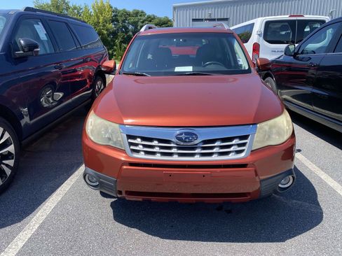 Used 2011 Subaru Forester 2.5X Touring AWD/4WD image 2