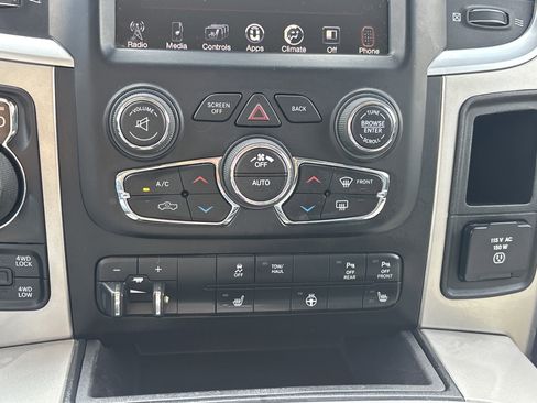 Used 2017 RAM 1500 Big Horn AWD/4WD image 24