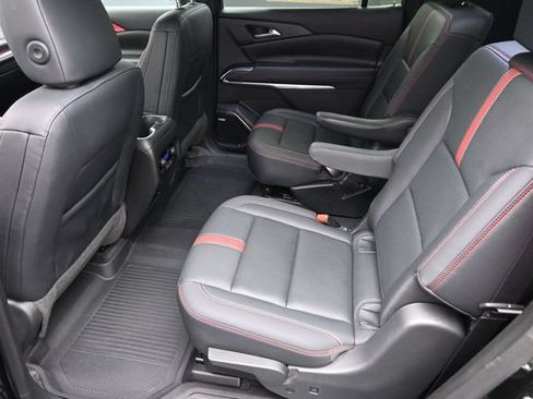 Used 2024 Chevrolet Traverse RS AWD/4WD image 23