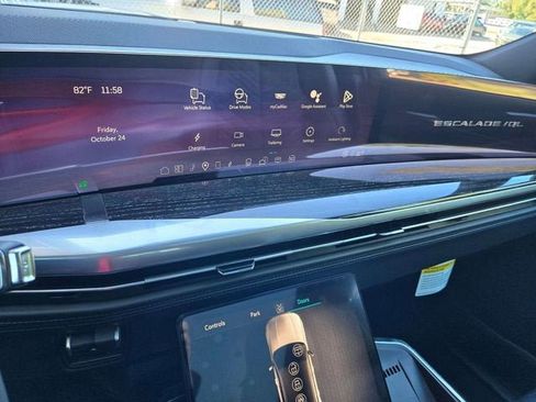 New 2026 Cadillac Escalade IQL Sport 1 w/ LPO, ONYX Package AWD/4WD image 13