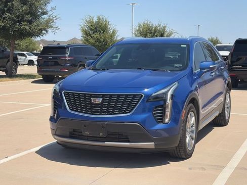 Used 2021 Cadillac XT4 Premium Luxury AWD/4WD image 3