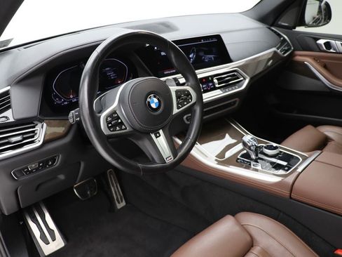 Used 2022 BMW X5 M50i w/ Executive Package image 17