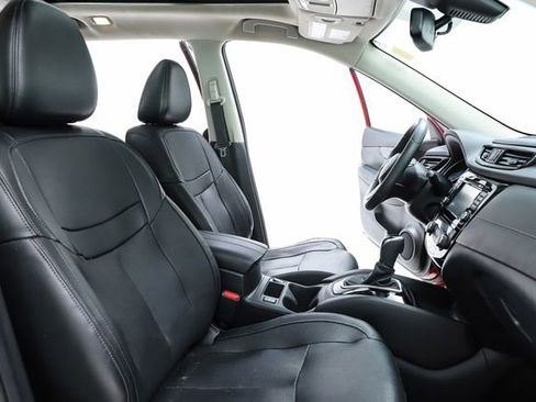 Used 2017 Nissan Rogue SL w/ SL Premium Package AWD/4WD image 39