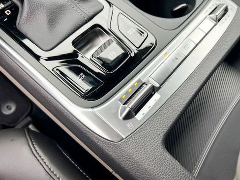 New 2026 Kia Carnival SX image 22