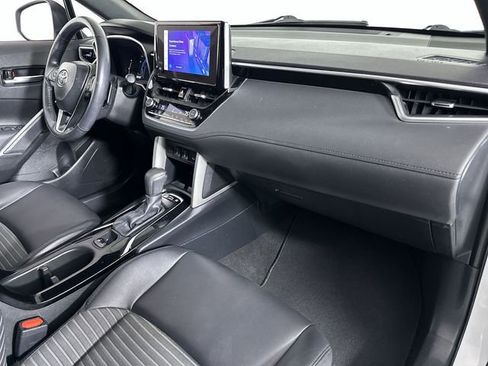 Used 2024 Toyota Corolla Cross AWD Hybrid w/ Convenience Package image 30