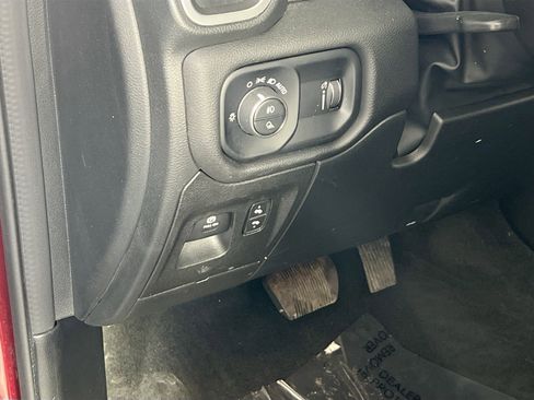 Used 2022 RAM 1500 Big Horn image 10