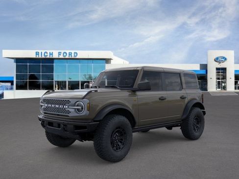 New 2026 Ford Bronco Badlands AWD/4WD image 1