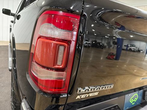 Used 2022 RAM 1500 Laramie AWD/4WD image 15
