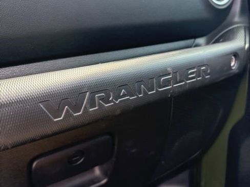 Used 2023 Jeep Wrangler Unlimited Rubicon 4xe w/ Steel Bumper Group image 18