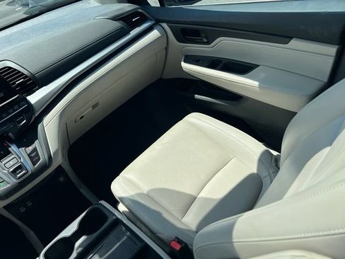 Used 2025 Honda Odyssey EX-L image 13