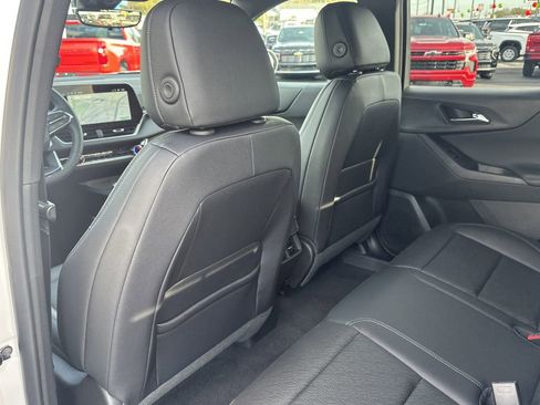 New 2026 Chevrolet Equinox LT image 23