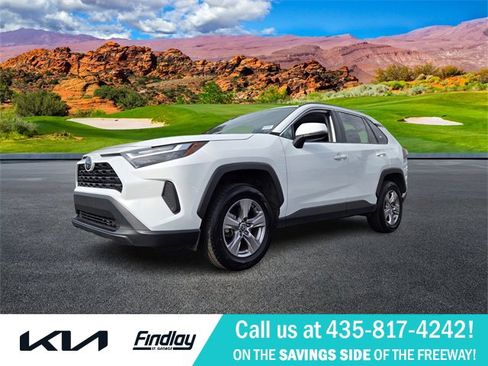 Used 2022 Toyota RAV4 XLE w/ Convenience Package image 1