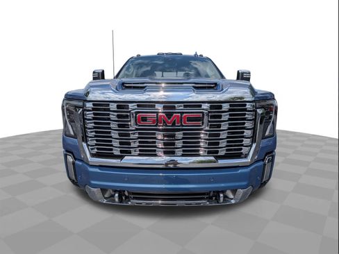 New 2026 GMC Sierra 2500 Denali w/ Denali Reserve Package AWD/4WD image 9